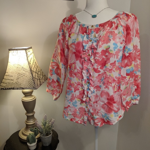 Sherry Taylor Tops - 🔥3/$25 Floral Ruffle 3/4 Length Sleeve Top